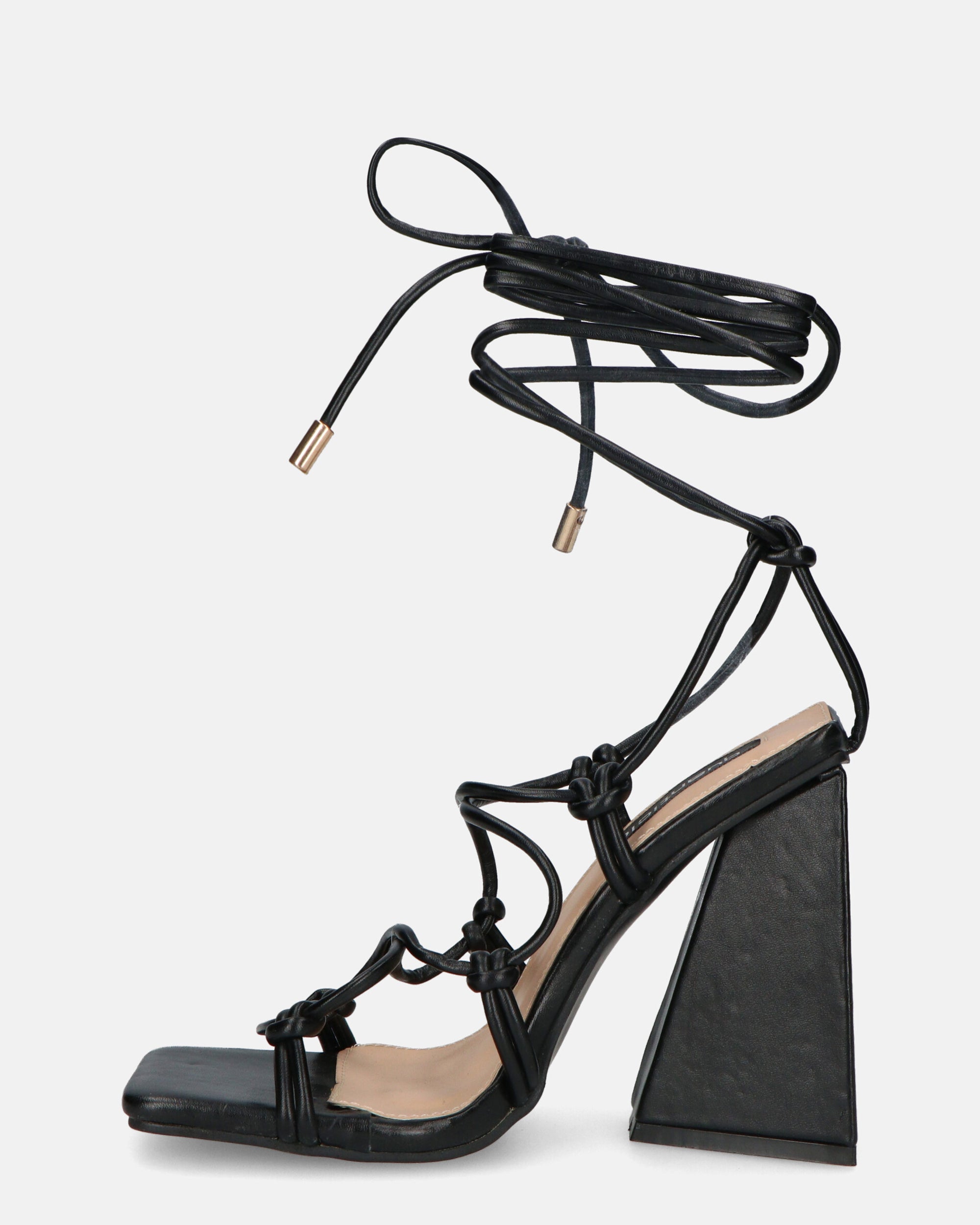 NURAY - sandales à talons hauts en éco-cuir noir avec lacets