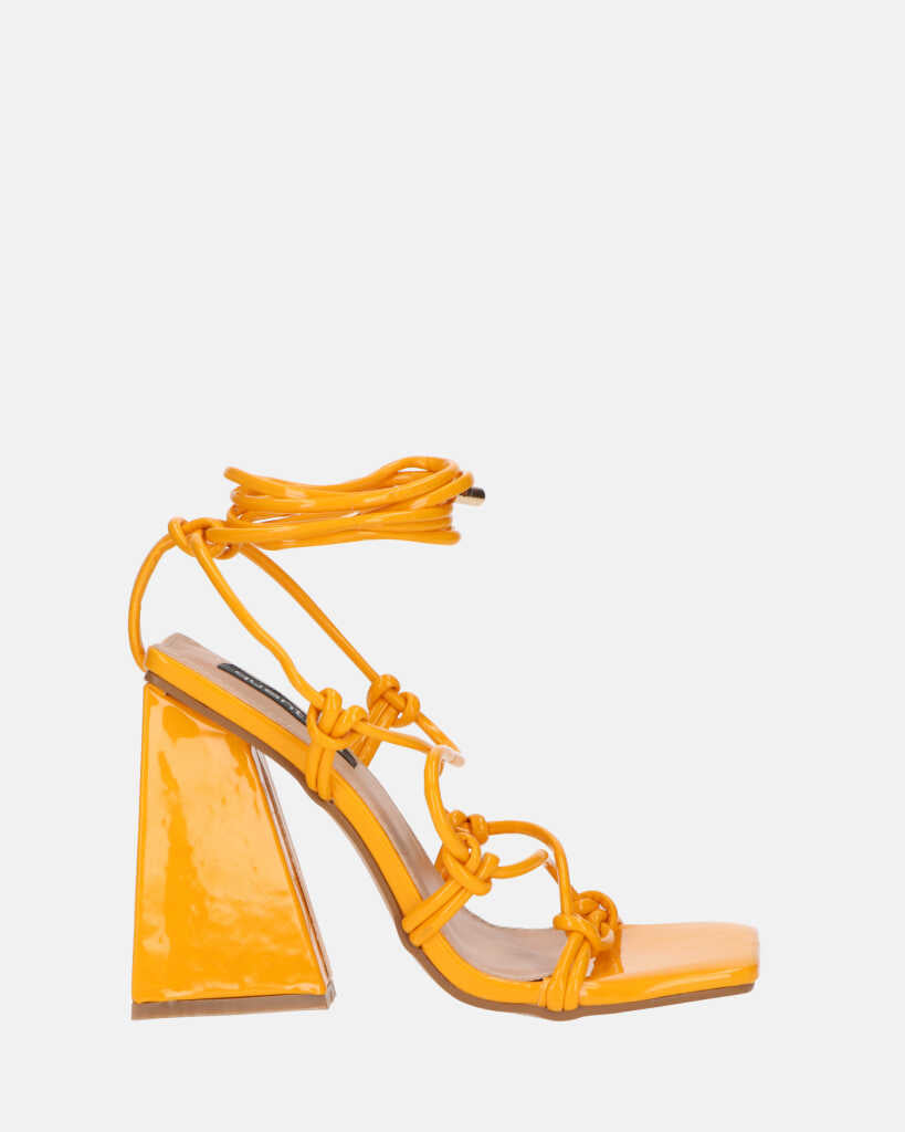 NURAY - sandales à talons hauts en éco-cuir orange avec lacets